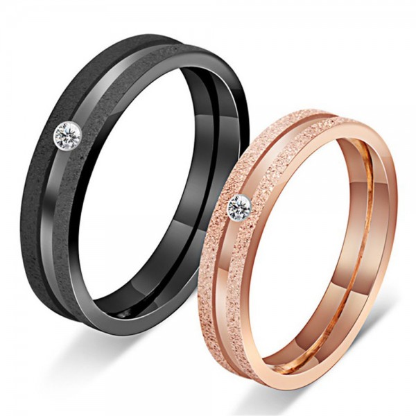 Titanium Black and Rose Gold Ring For Couples Inlaid Cubic Zirconia Fluted and Electroplating Craft Simple and Fashion