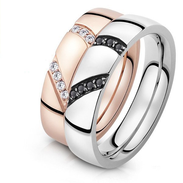 Titanium Silvery and Rose Gold Ring For Couples Inlaid Cubic Zirconia Simple and Fashion Style