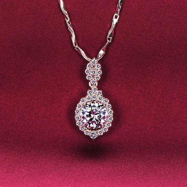 Oval 1.0 Carat ESCVD Diamonds Fashionable Women Necklaces Gift Necklaces