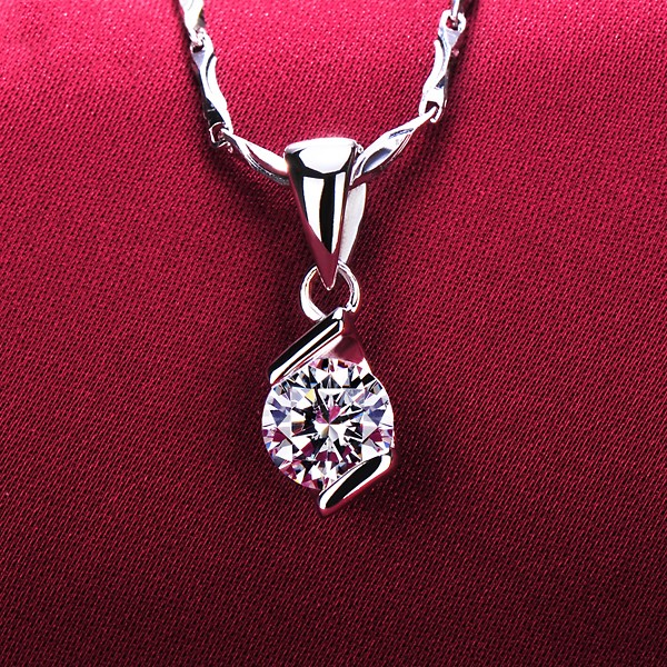Two Parallel Lines 0.5 Carat ESCVD Diamonds Fashionable Women Necklaces Gift Necklaces