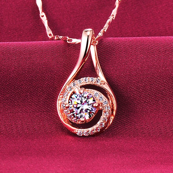 Snail Shape 0.6 Carat Rose Gold Color ESCVD Diamonds Fashionable Women Necklaces Gift Necklaces