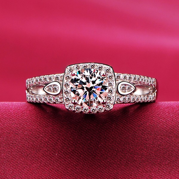 Sparkling 0.8 Carat ESCVD Diamonds Lovers Ring Wedding Ring Women Ring