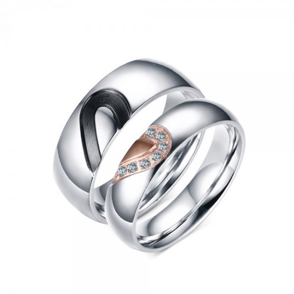 Stainless Steel Silvery Ring For Couples Heart Pattern Design Simple and Sweet Inlaid Cubic Zirconia