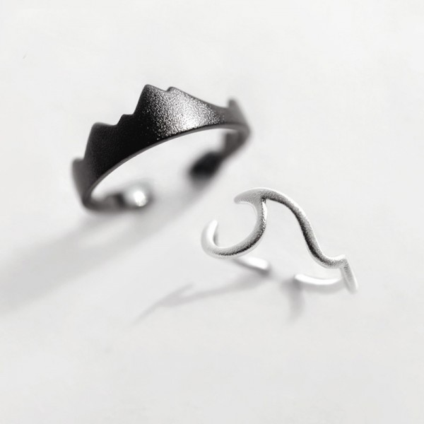 Original Design The Volcanic Black Simple Lovers Ring