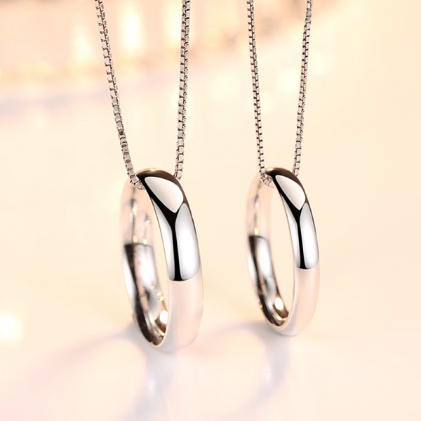 Simple Round Love Pendants Necklaces For Couple