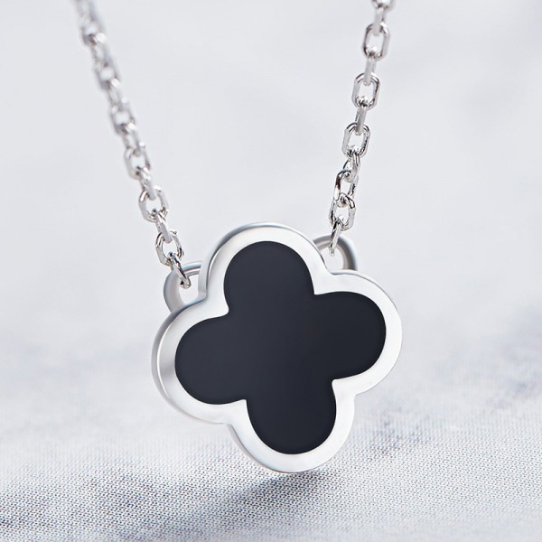 925 Silver True Love Clover Ladies' Lovely Necklace With Chain