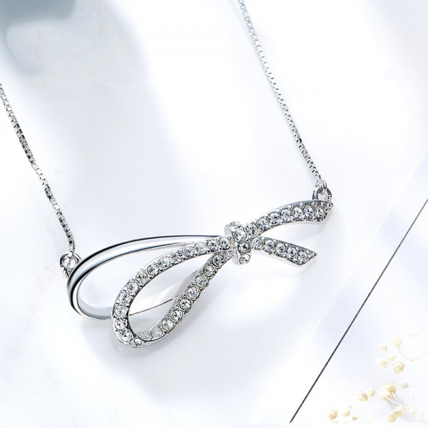 Trendy 925 Silver Rhinestone Ladies' Necklace With Chain